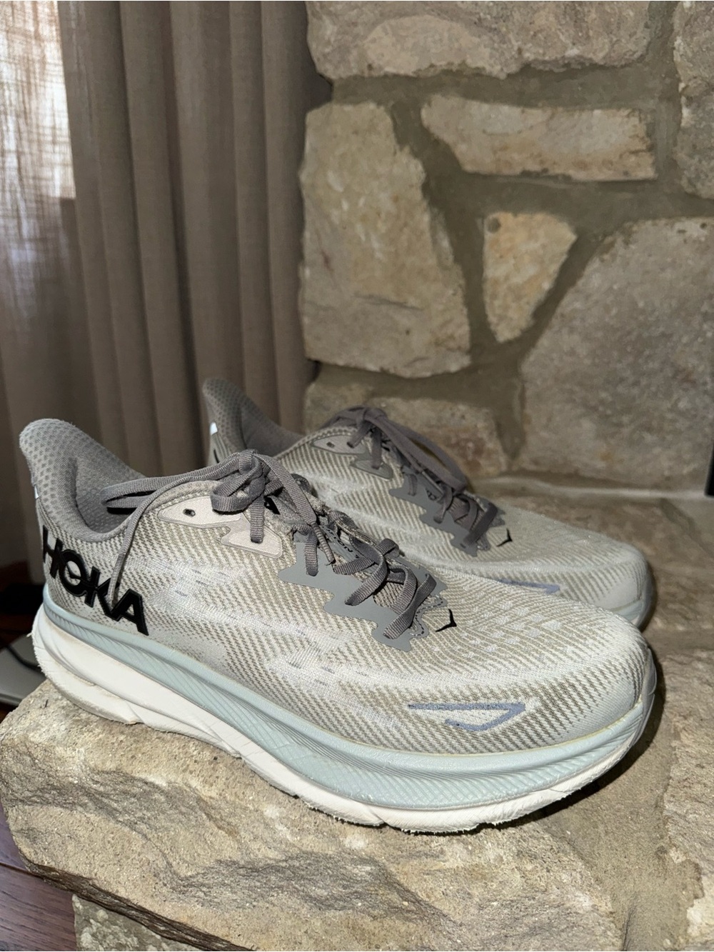 HOKA Clifton 9 running Athletic Sneaker - Picture 2 of 6